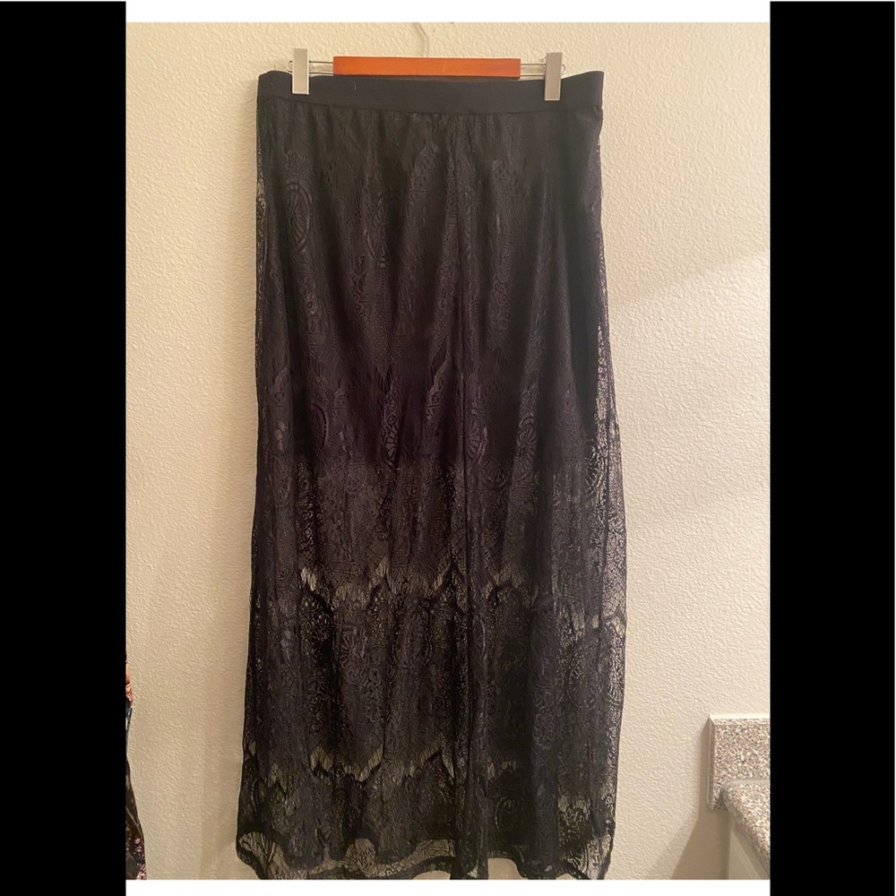 Forever 21 Plus Size Lace Maxi Skirt